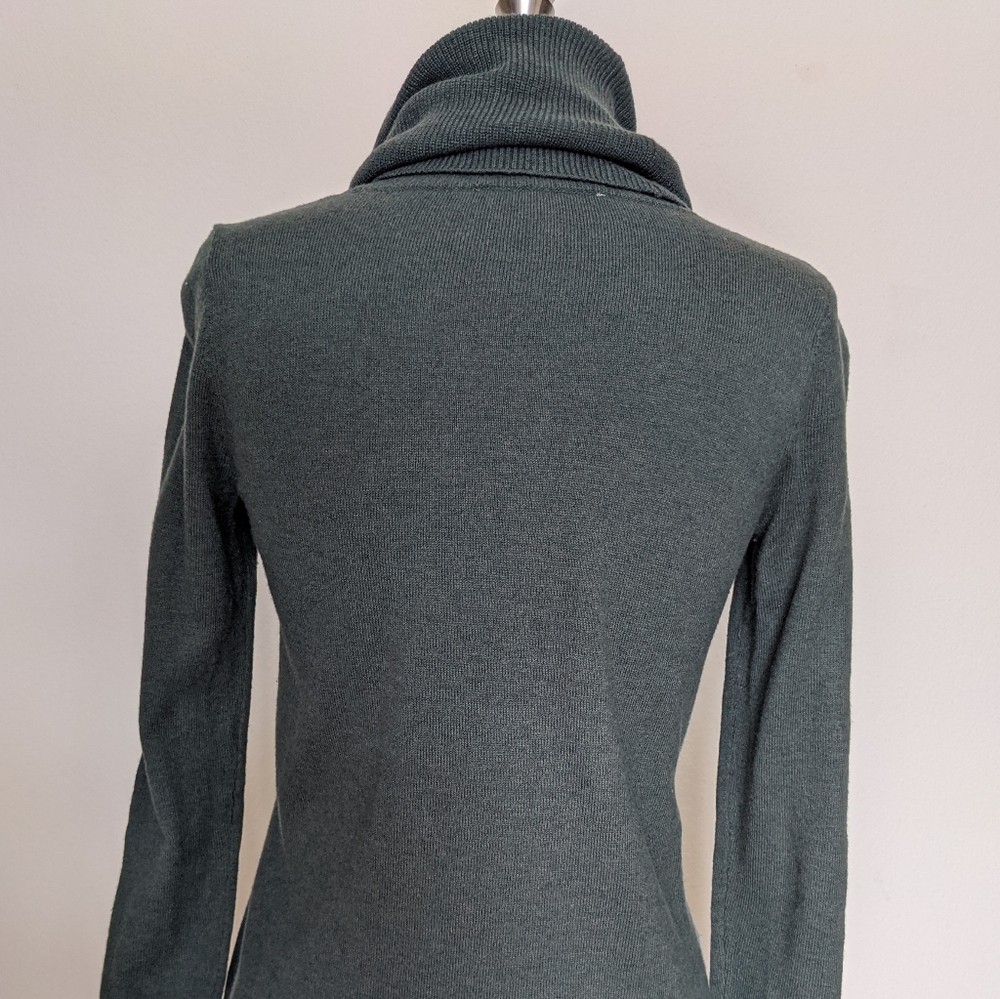 Green Sweater - Picture 2 of 4